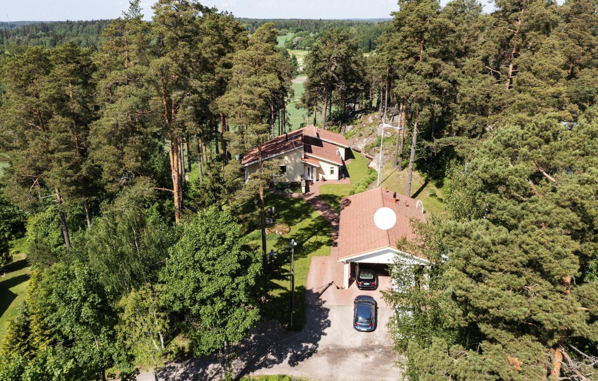 Villa Tammikallio Guest House, Near The Airport - Kodikas Vierasmaja Tuusulassa Exterior foto